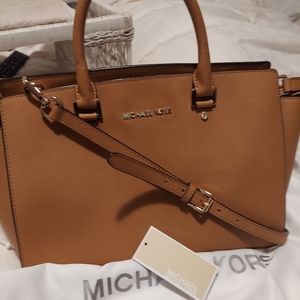 Michael Kors large Satchel and Wallet